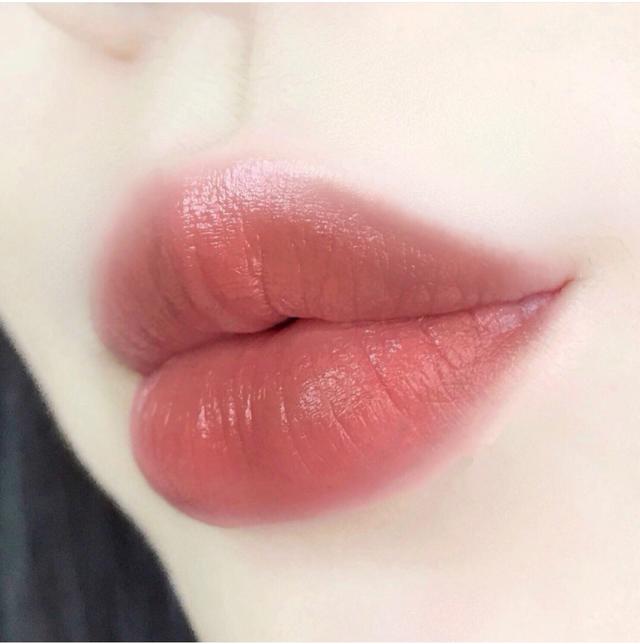 黄皮最显白的十款唇膏,秋冬推荐必备十款唇膏