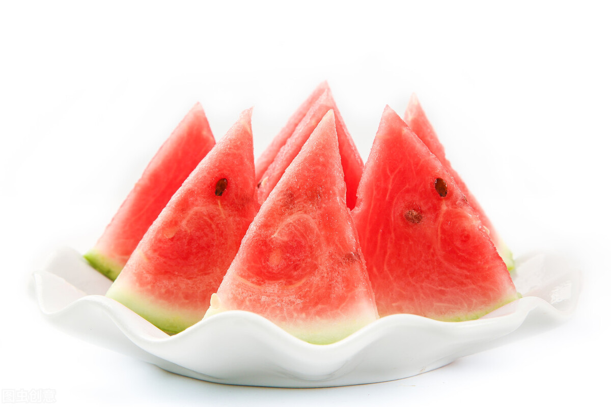 西瓜可以冷冻吗冷冻后还能吃吗,放在冰箱冷冻隔夜西瓜能吃吗