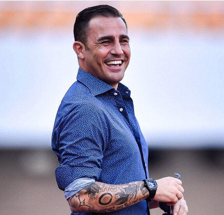 恒大请的千万年薪的经济专家是谁,被选上的足球天才