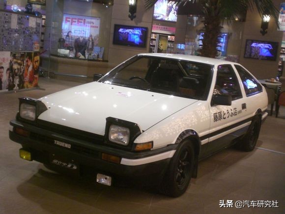 ae86的卡罗拉为什么是后驱,头文字d原车重现这才是真正的ae86
