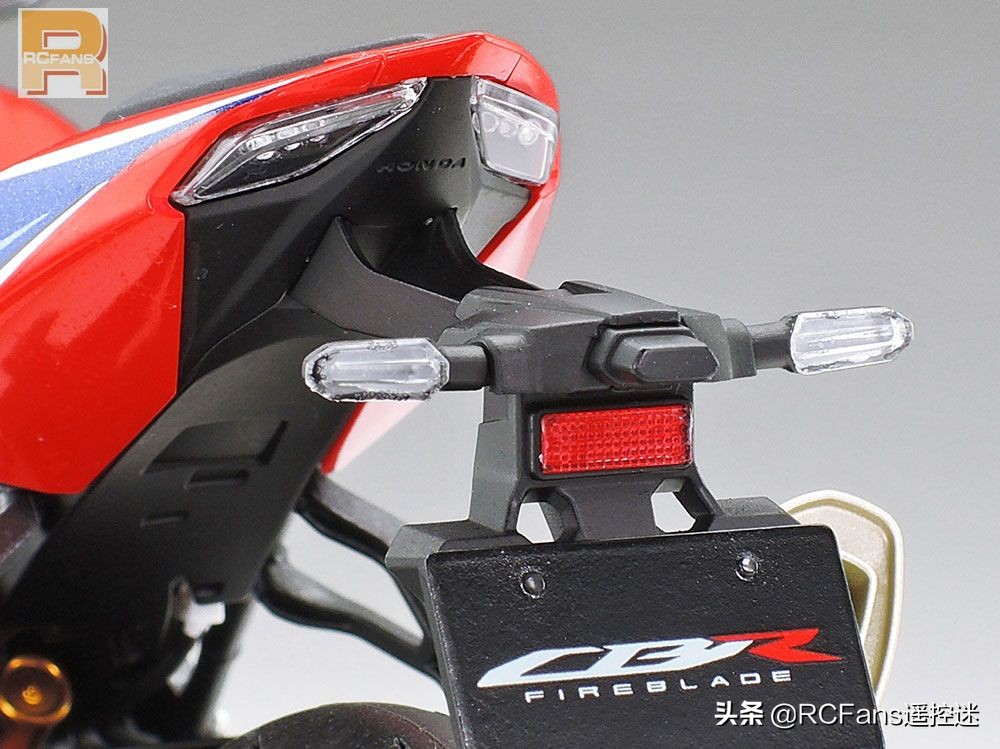 hondacbr1000rr妯″瀷,2014骞碿br1000rr妯″瀷