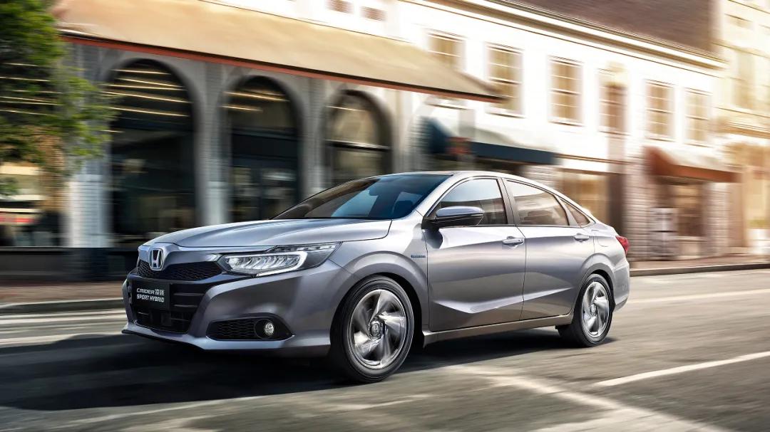 硬刚卡罗拉！全新凌派混动有多强？