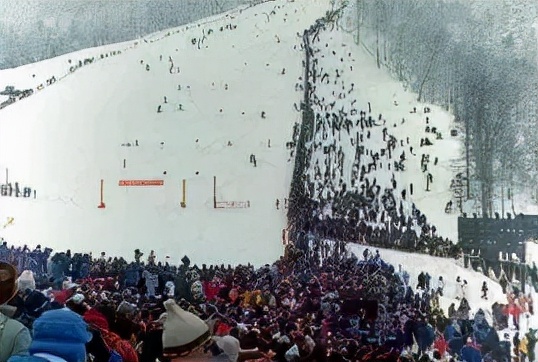 哪一年中国冬奥会会徽亮相,历届冬奥会冬残奥会会徽