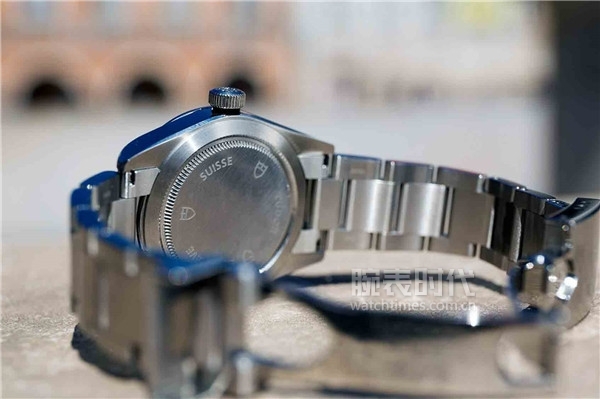 帝舵男士大表盘带钻手表价格,表径36帝舵手表男上手效果