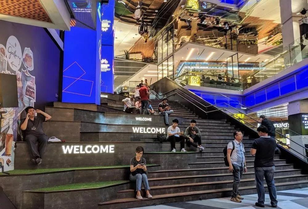 鏂板姞鍧unan璐墿涓績 (鏂板姞鍧￠粦绉戞妧璐墿涓績)