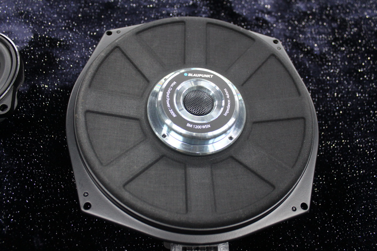 宝马专车定制音响改装,宝马改装用什么音响比较好