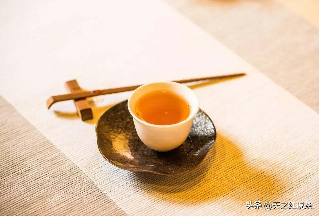 迎客松雪中美景,迎客松下