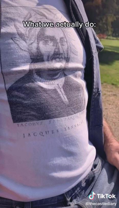 疫情期间住古堡，国外普通女大学生迅速成百万网红，获千万点赞