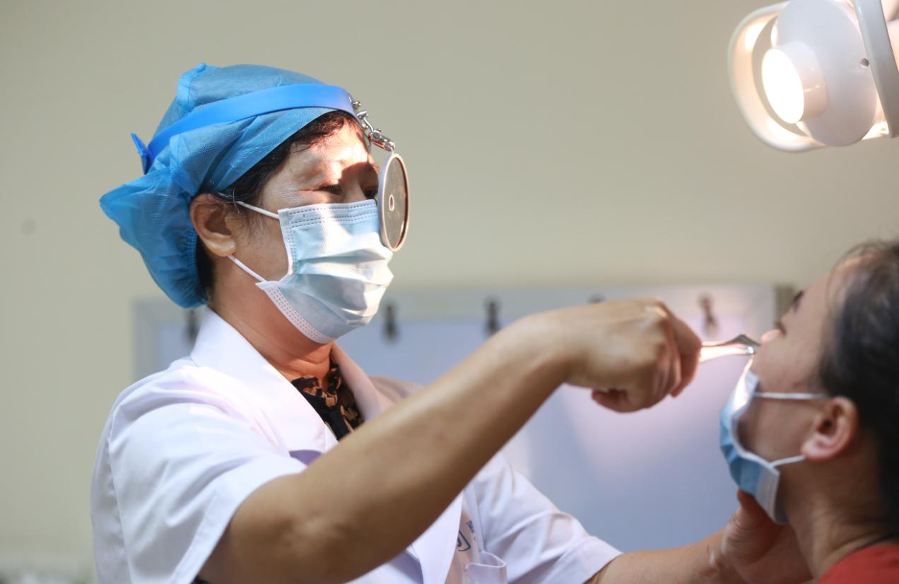 耳鼻喉科专家肥厚性鼻炎,耳鼻喉专家提醒患鼻炎