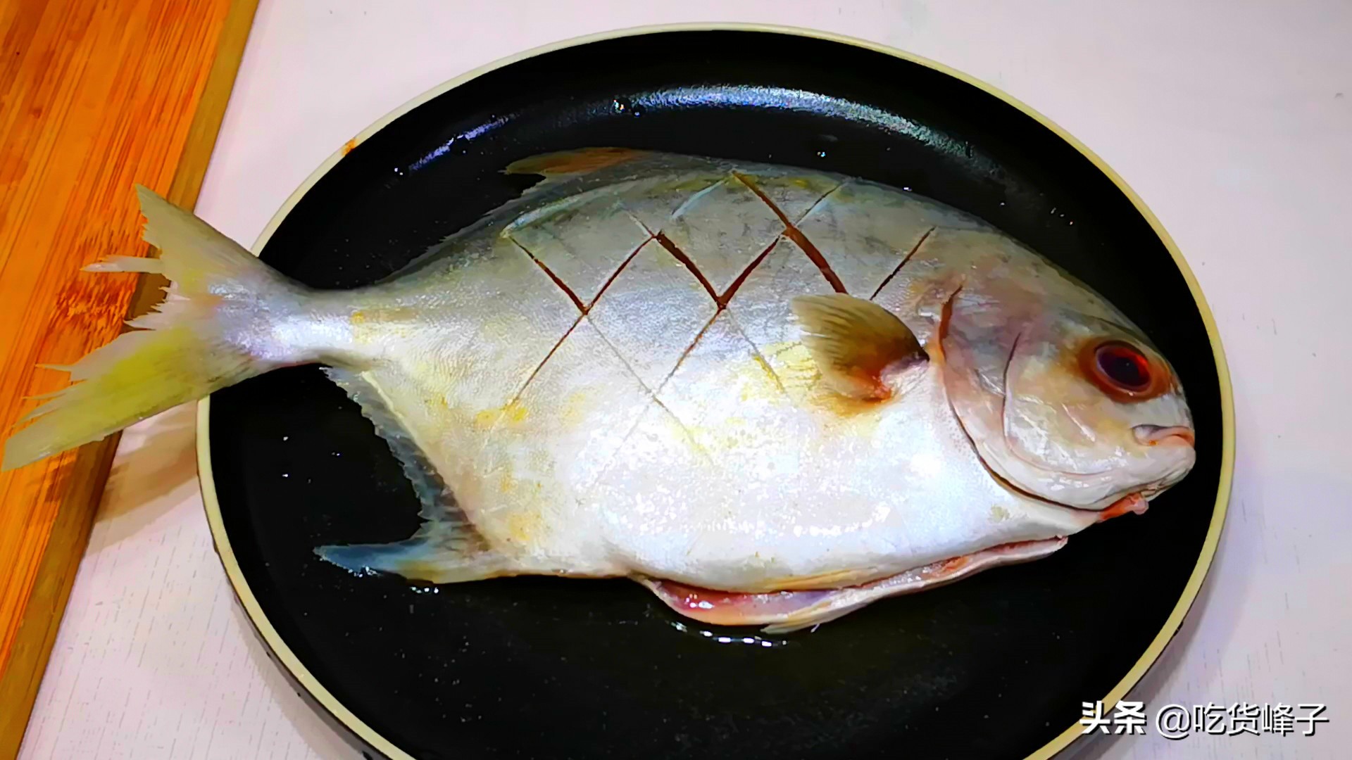 立秋后,有钱没钱多吃这鱼,刺少肉鲜营养高,精神满满过秋天,香