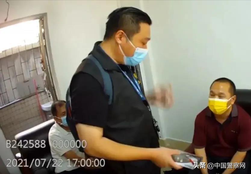 上海警方查获400万元假奥特曼,上海警方查获假奥特曼被送玩具