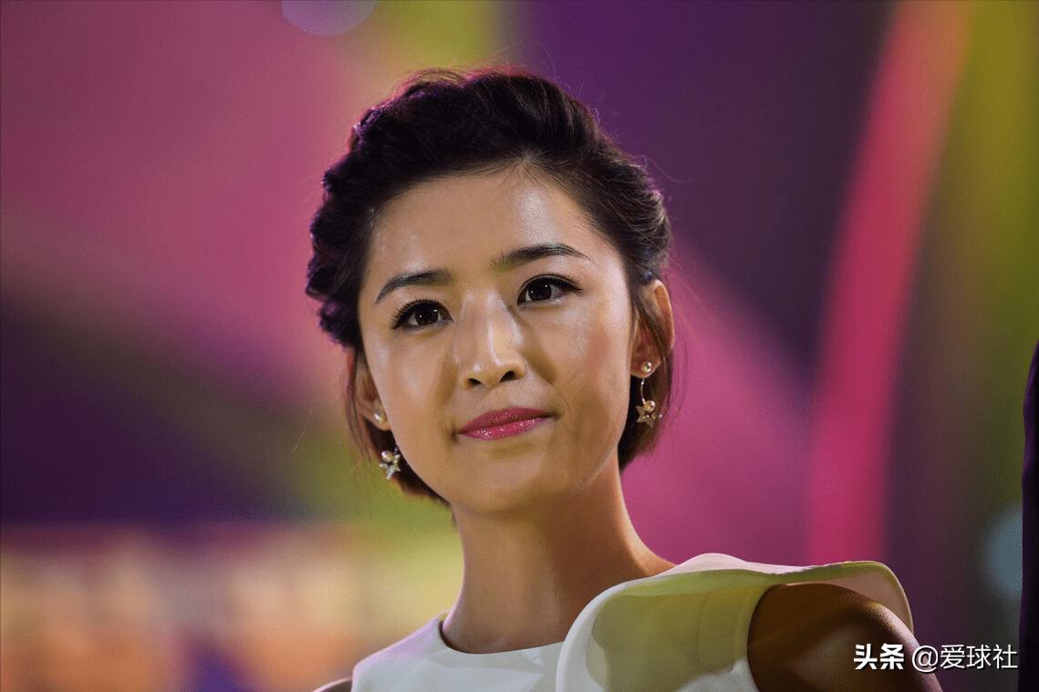 天下足球远去的背影,天下足球贝影是哪一年播出的