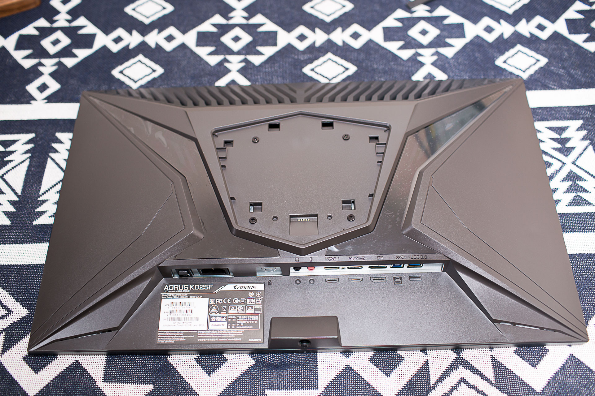 240hz原生10bit显示器,原生240hz显示器可以超频吗