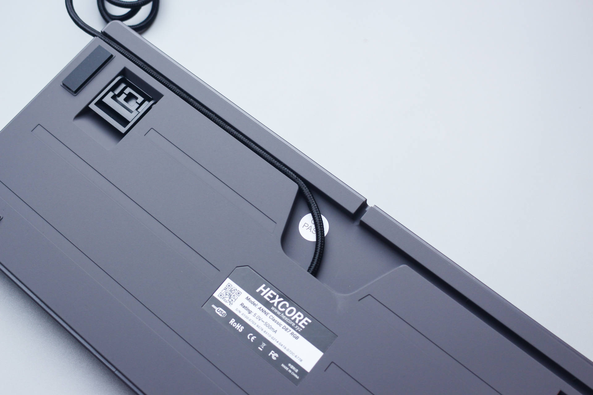 经典之中暗藏惊喜，HEXCORE安妮87机械键盘体验