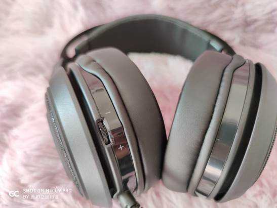 雷柏vh520和vh520s哪个好,雷柏vh无线rgb游戏耳机开箱体验