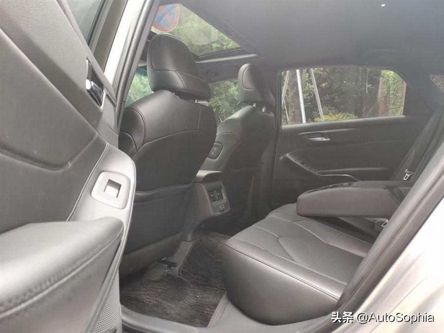 开着亚洲龙回家，感觉很不错