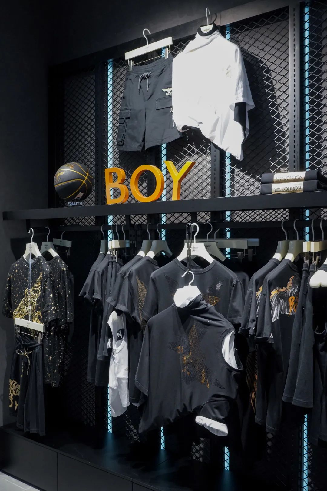 上海静安大融城3周年庆火爆来袭!看NBA3X上海站、欣赏绝美舞台剧