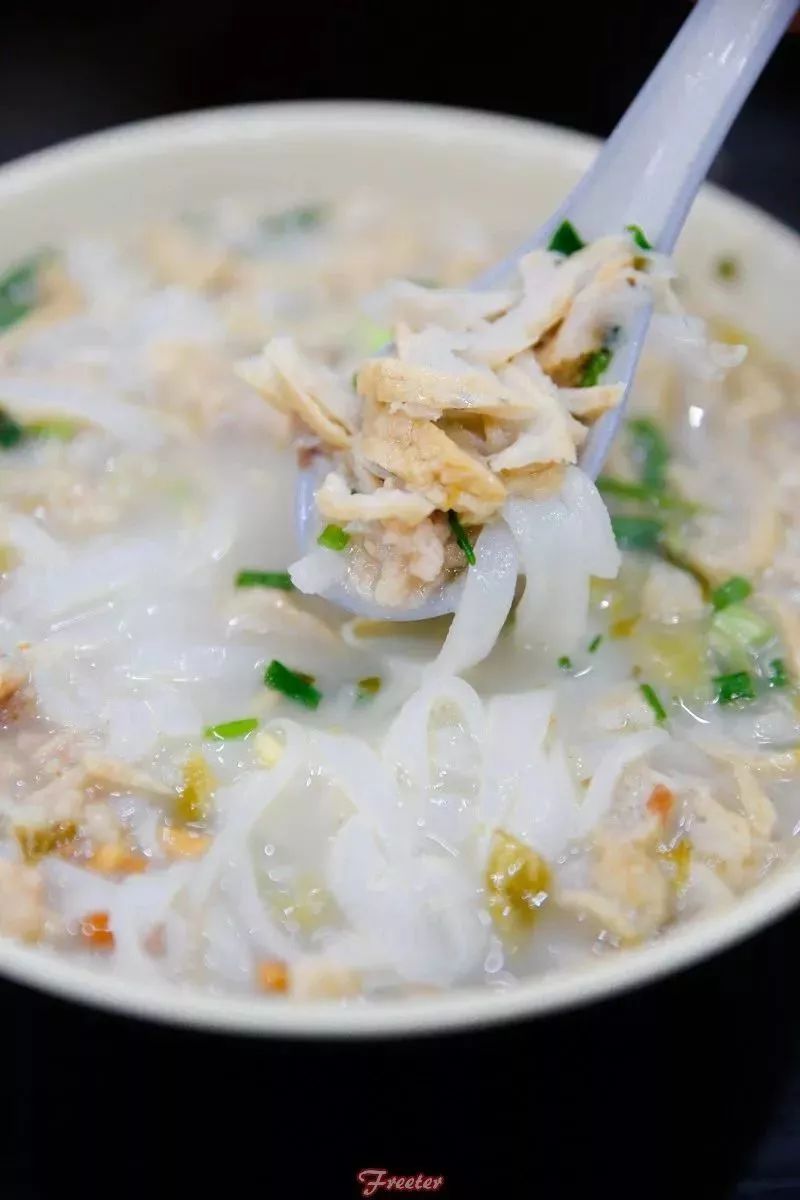 我们跟着本地人吃完这十家店，做了一份最靠谱的三亚美食线路