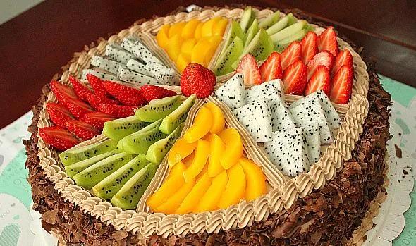 陕西大姐蛋糕店用“借网捕鱼”,一月赚22万,这个点子你也可以