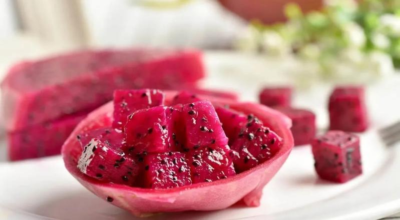 火龙果甜不甜这样挑选,挑选火龙果的时候如何判断甜不甜