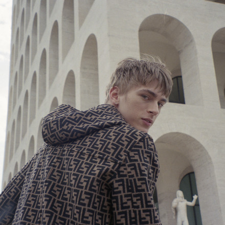 嫁给Fendi的99年英国男孩——BenSherrell