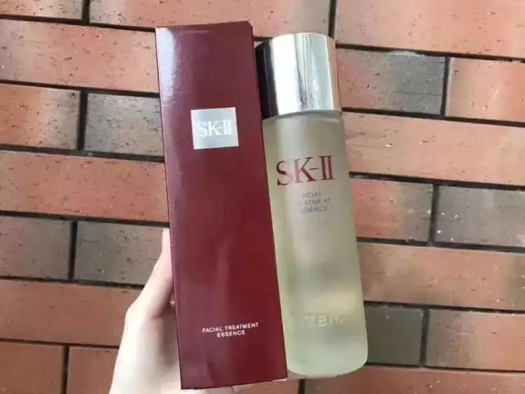 擦脸的凝胶与什么混合比较好用,单用精华好还是面霜好