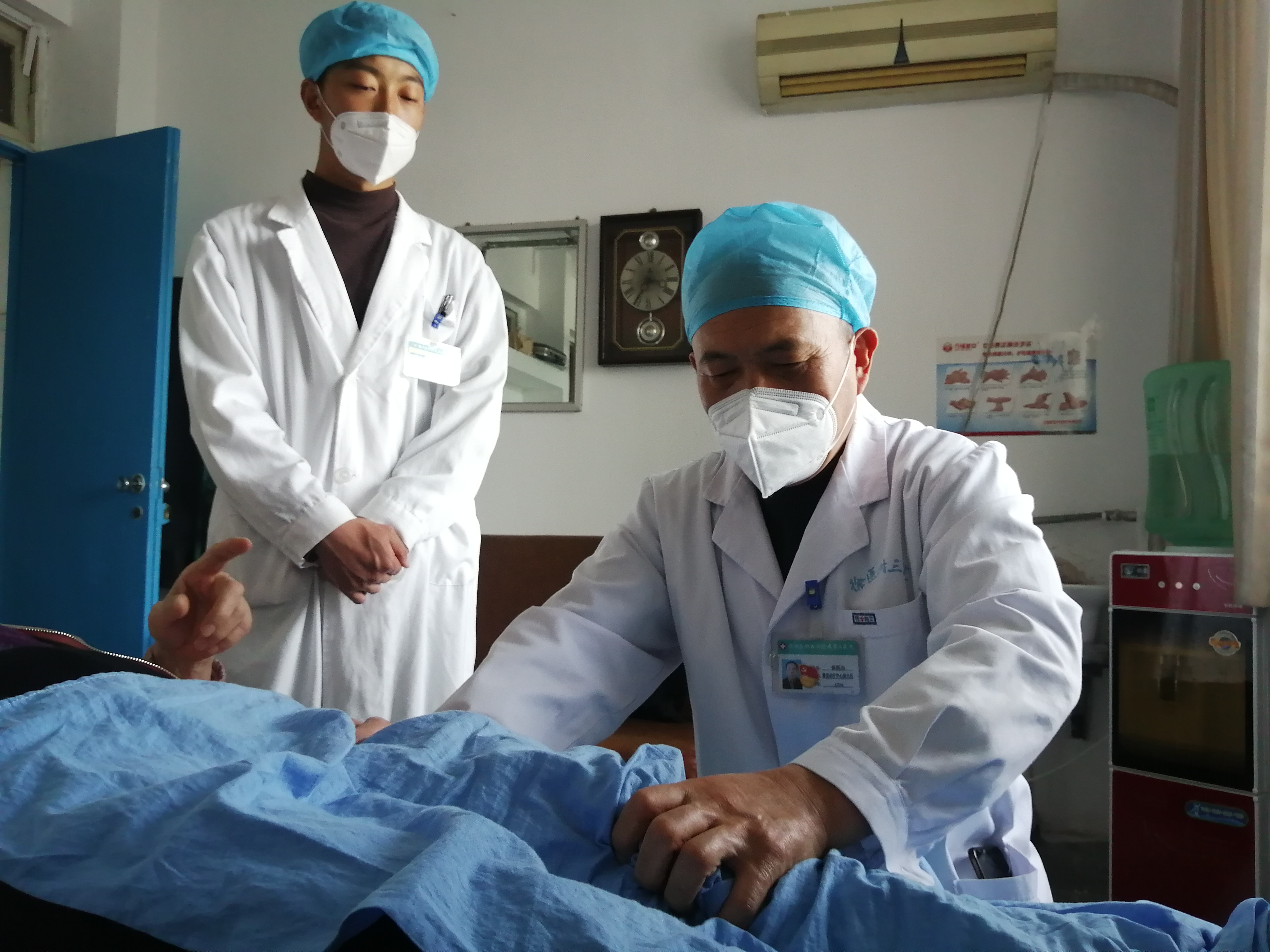 医德双馨的“康复医师”，转业军人张跃山为啥这么“牛”