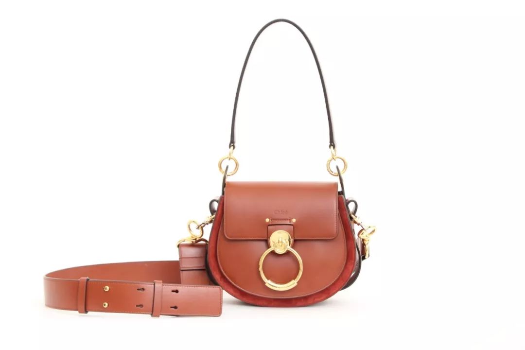 当代女生消费观名牌包,现代女士包