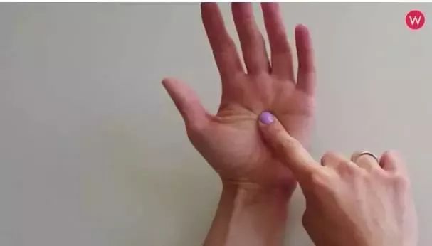 颈椎炎如何按摩,每天5分钟缓解颈椎病