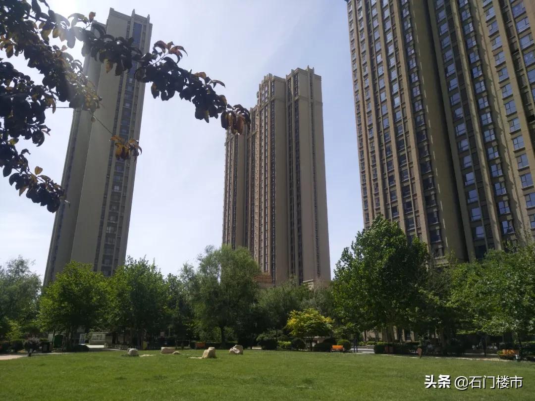 实探这个小区值得买吗,实探房价