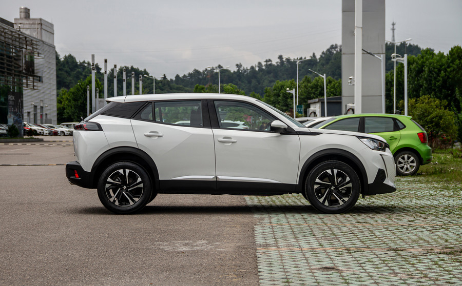 在国外销量很高却在国内惨淡的车,标致车型为什么不温不火