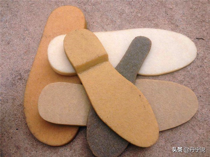 橡胶鞋底透不透气,橡胶鞋底耐不耐穿