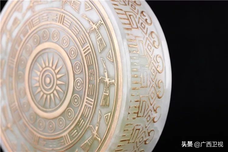 世界大赛奖杯对比,世界赛冠军奖杯归谁所有