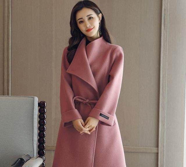 既保暖洋气又大方时尚的外套搭配,今年冬天穿什么外套最流行还好看