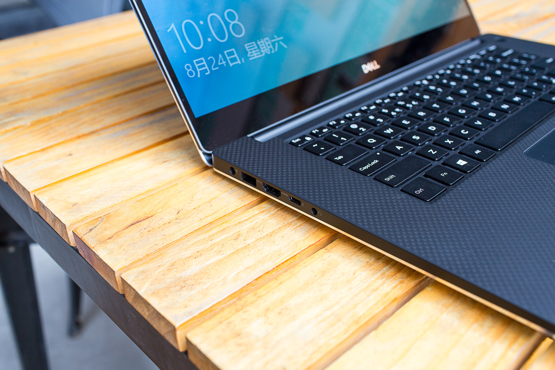 dell笔记本屏幕颜色,dell戴尔xps159530测评