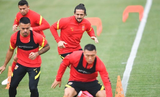 李铁要保留晋级希望必须击败阿曼,李铁军令状完成了吗