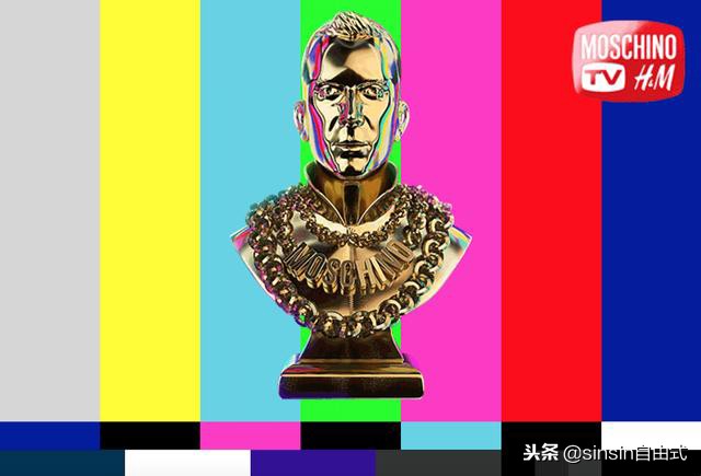 「时尚」1组机刻花纹行李包几件尼龙羽绒夹克衫还有3项跨界合作款