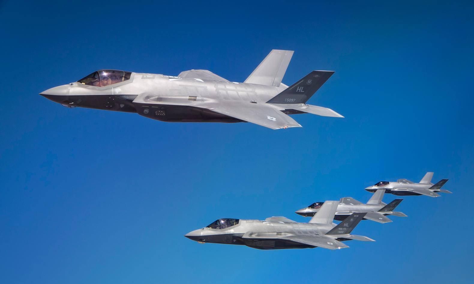 拿F35要挟阿联酋远离中国？美方路走窄了，歼35战机或成功接盘F35