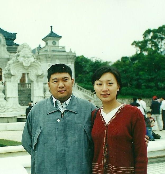 刘滨：毛主席的嫡孙媳妇，当兵后嫁给*新宇毛**，婚后与婆婆宛如姐妹