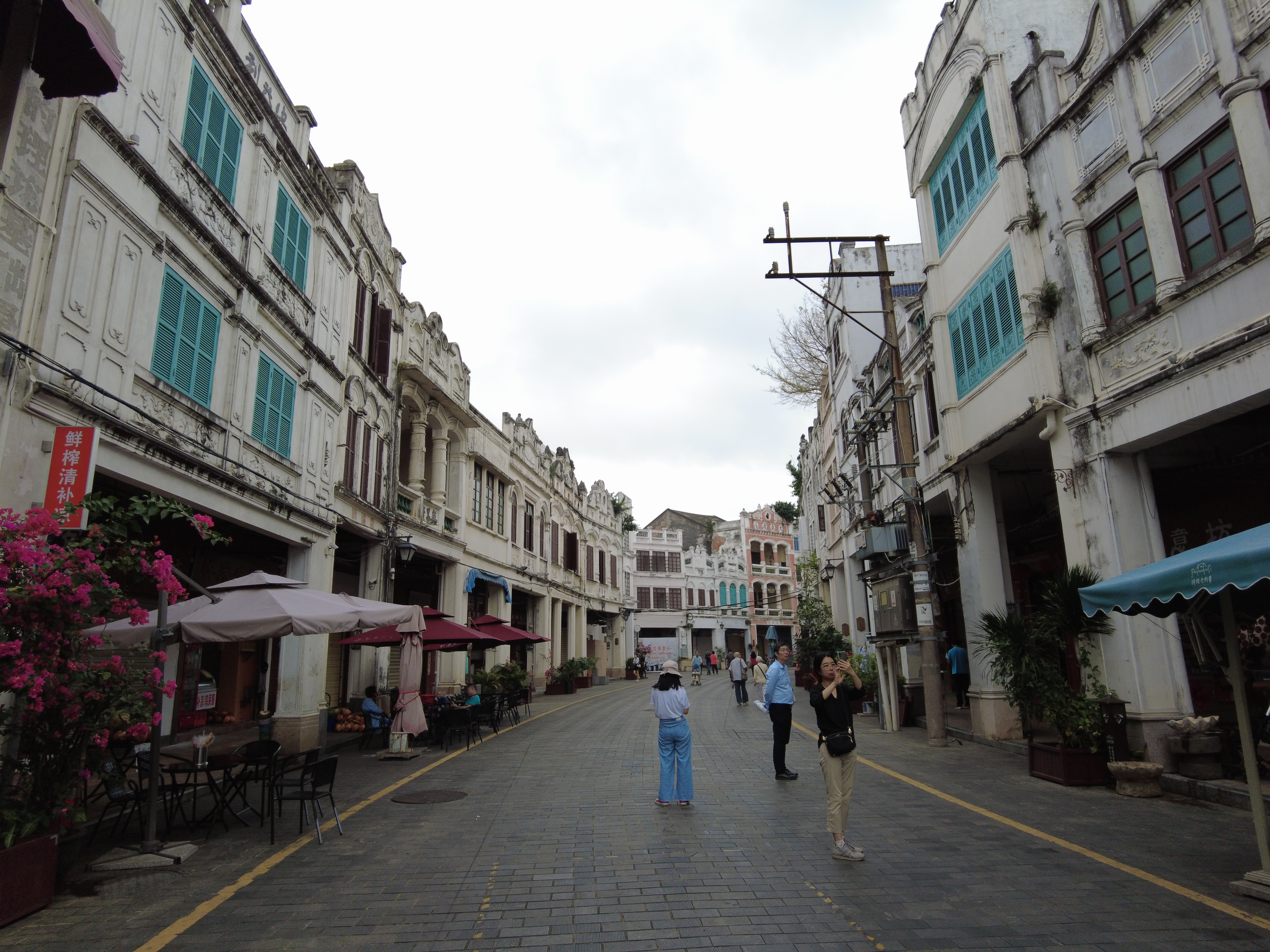 逐梦自贸海动椰城,逐梦海口嗨动椰城