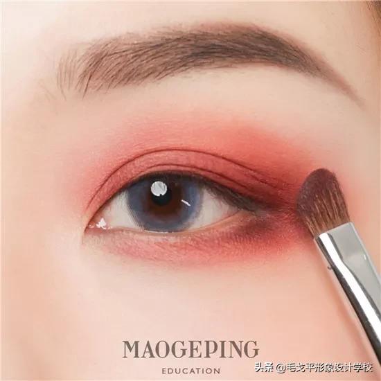 眼妆教程眼妆怎么画显大又干净,眼妆教程手把手教你画眼妆