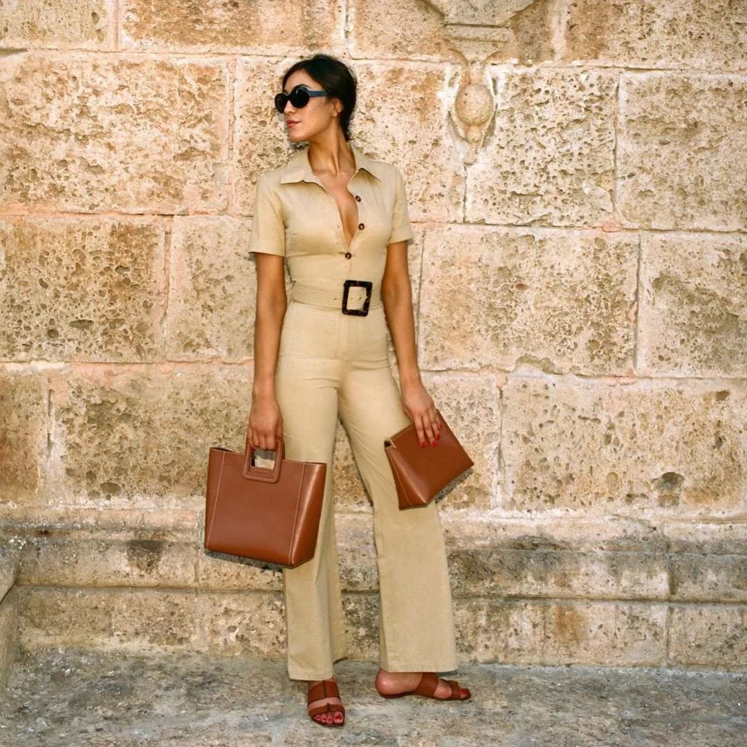 春天适合什么颜色包包,春天背什么颜色的包包