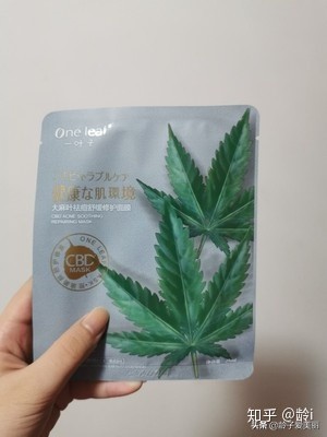 50岁女人适合用什么平价面膜,明星推荐好用平价的睡眠修复面膜