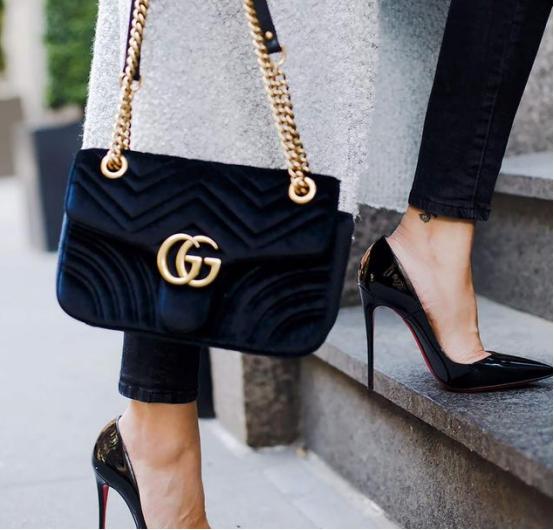 lv瀹樻柟鍥炲簲璐ㄩ噺,lv瀹樻柟鍥炲簲鍞亣娆鸿瘓