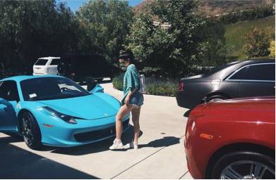 美腻与智慧并存,娱乐圈富婆们的生意经