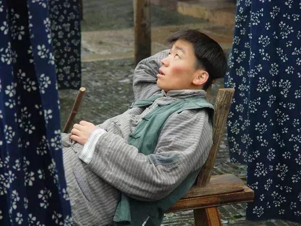 如何评价电视剧暗算的黄依依,暗算黄依依人物分析