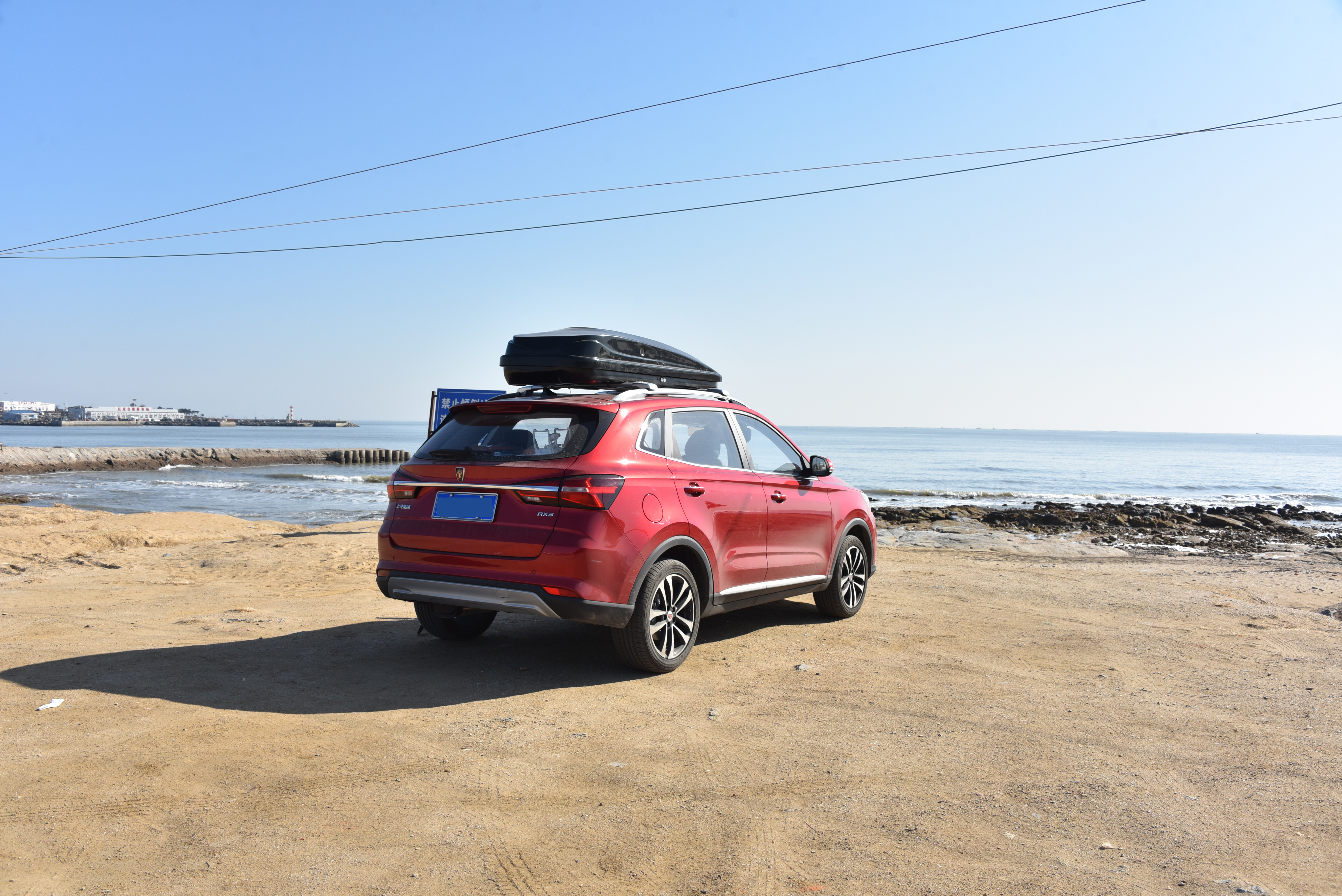 车顶行李箱真实使用感受,买车顶行李箱应注意什么