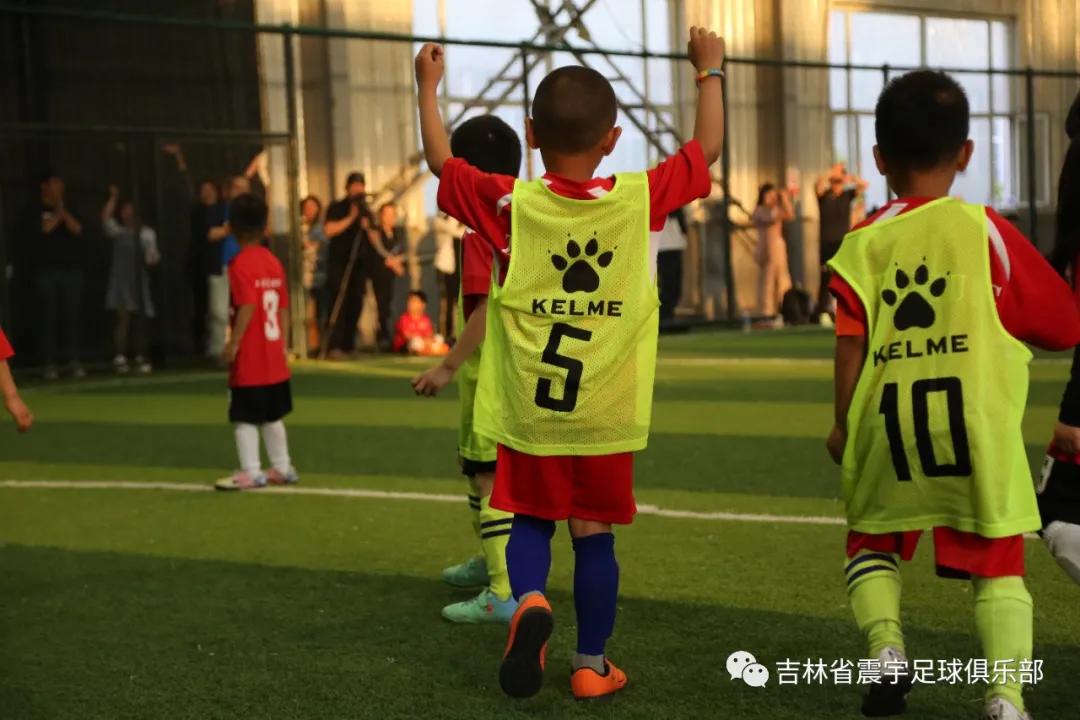快乐童年足球队,快乐童年足球