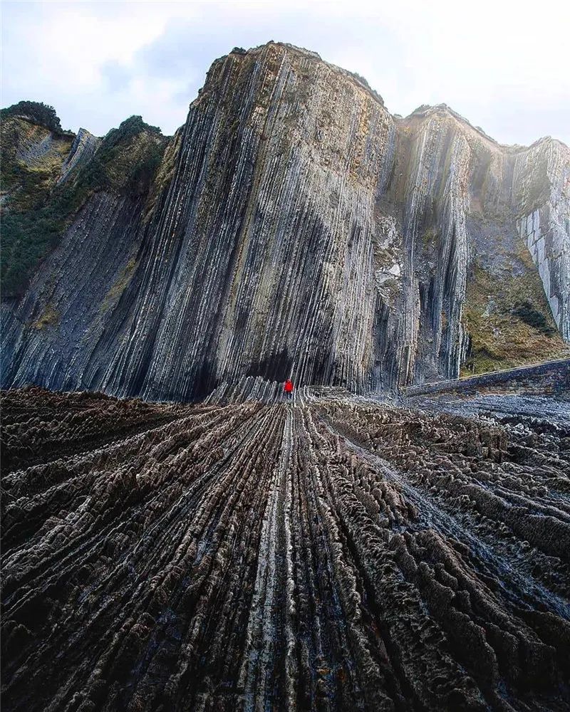奇石怪桩,奇石怪岩
