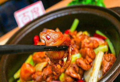 学习鸡公煲技术培训班,鸡公煲教学培训